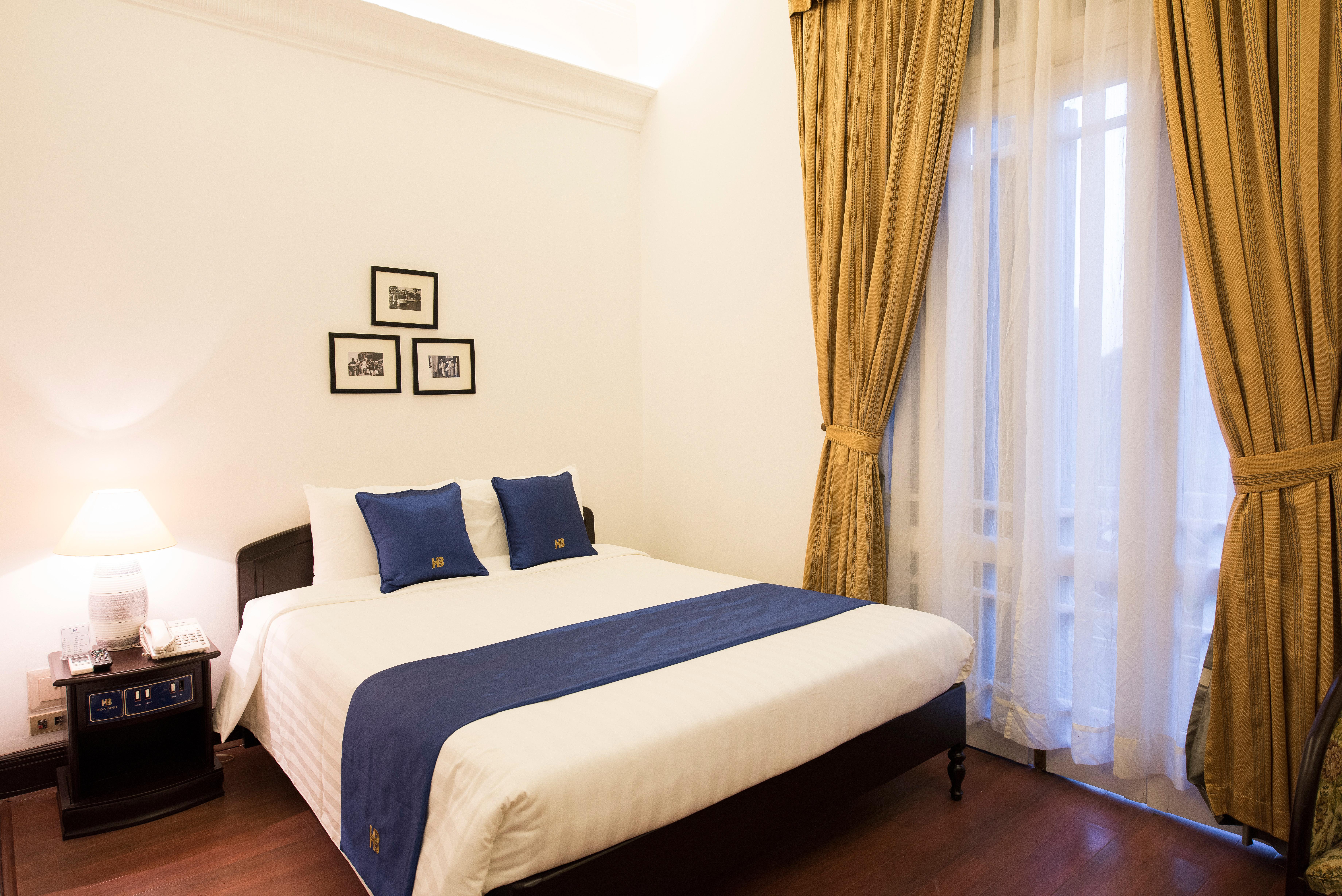 Hoa Binh Hotel Hanoi Exterior photo