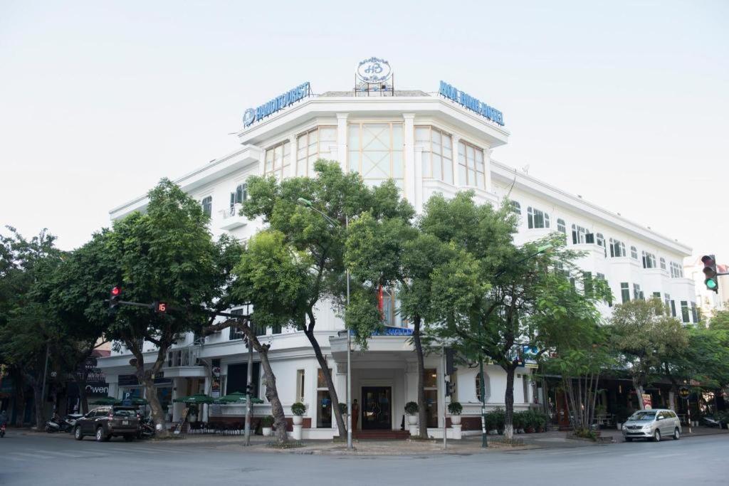 Hoa Binh Hotel Hanoi Exterior photo